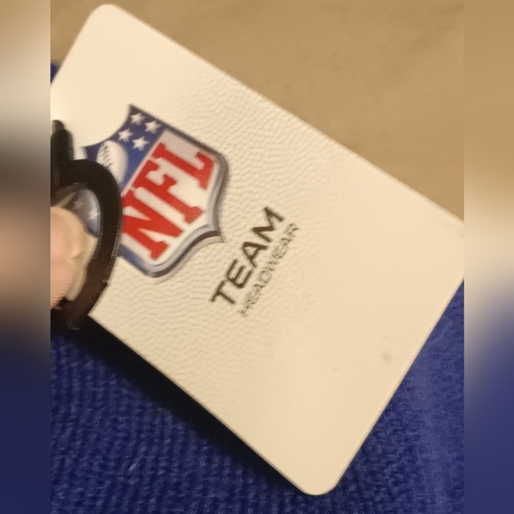 NY Giants Football Beanie Hat Embroidered NWT - Picture 2 of 3